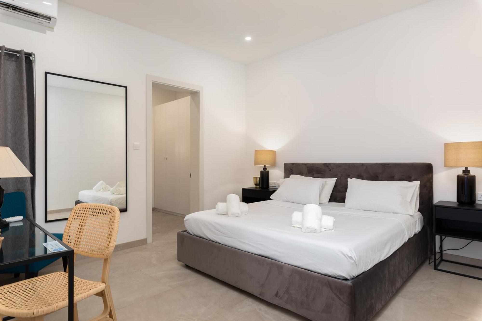 Modern 1Br Spacious Apartment With Terrace - Close To St Thomas Bay Marsaskala Εξωτερικό φωτογραφία