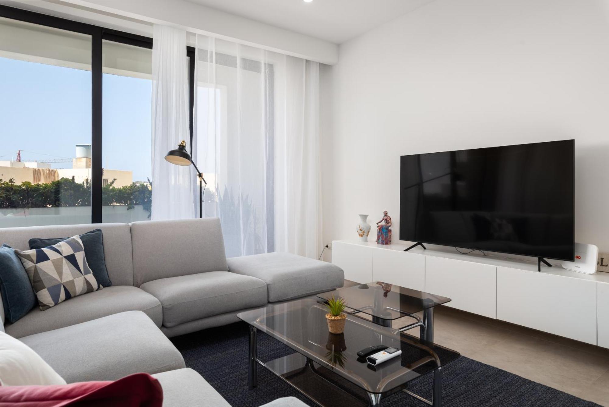 Modern 1Br Spacious Apartment With Terrace - Close To St Thomas Bay Marsaskala Εξωτερικό φωτογραφία