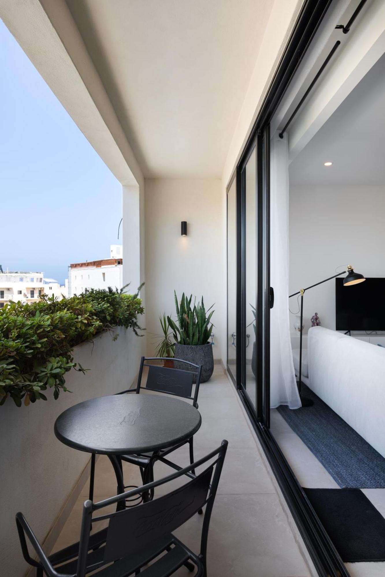 Modern 1Br Spacious Apartment With Terrace - Close To St Thomas Bay Marsaskala Εξωτερικό φωτογραφία